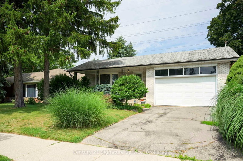 2150 Greenhurst Ave, Mississauga, Ontario