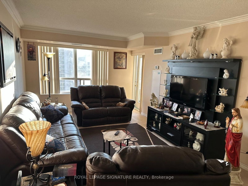 home for lease on 2219-25 Kingsbridge Garden Circle