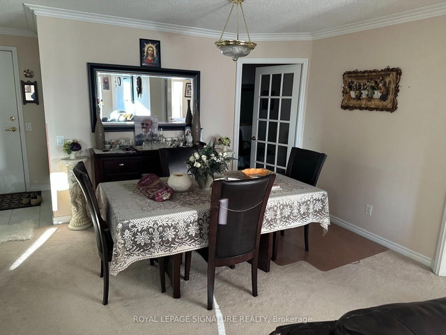 2219 - 25 Kingsbridge Garden Circle