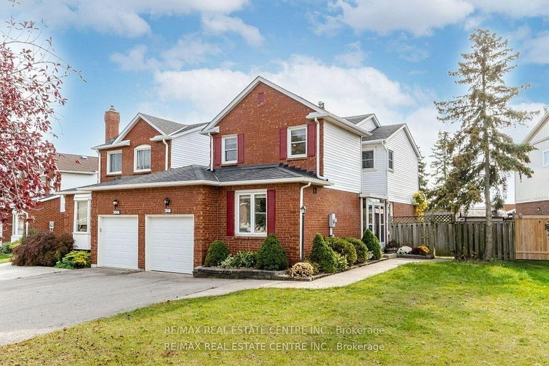 home for lease on 2046 Glenada Crescent