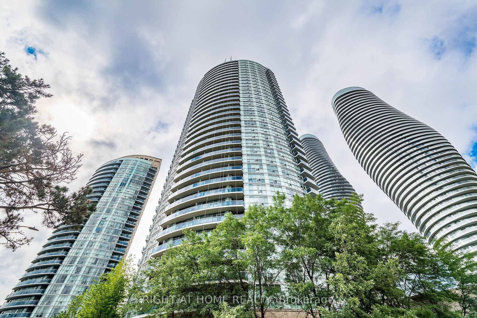 80 Absolute Avenue • #2302 • Mississauga, ON photo 3