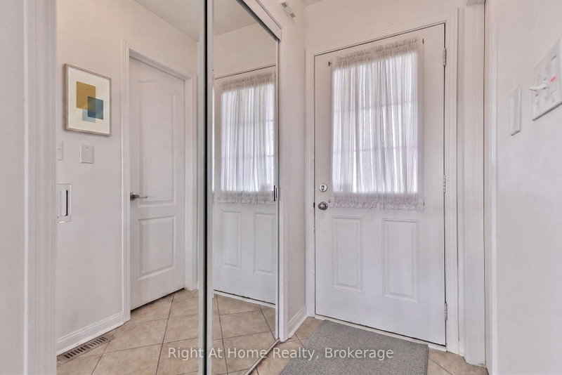 3162 Stornoway Circle