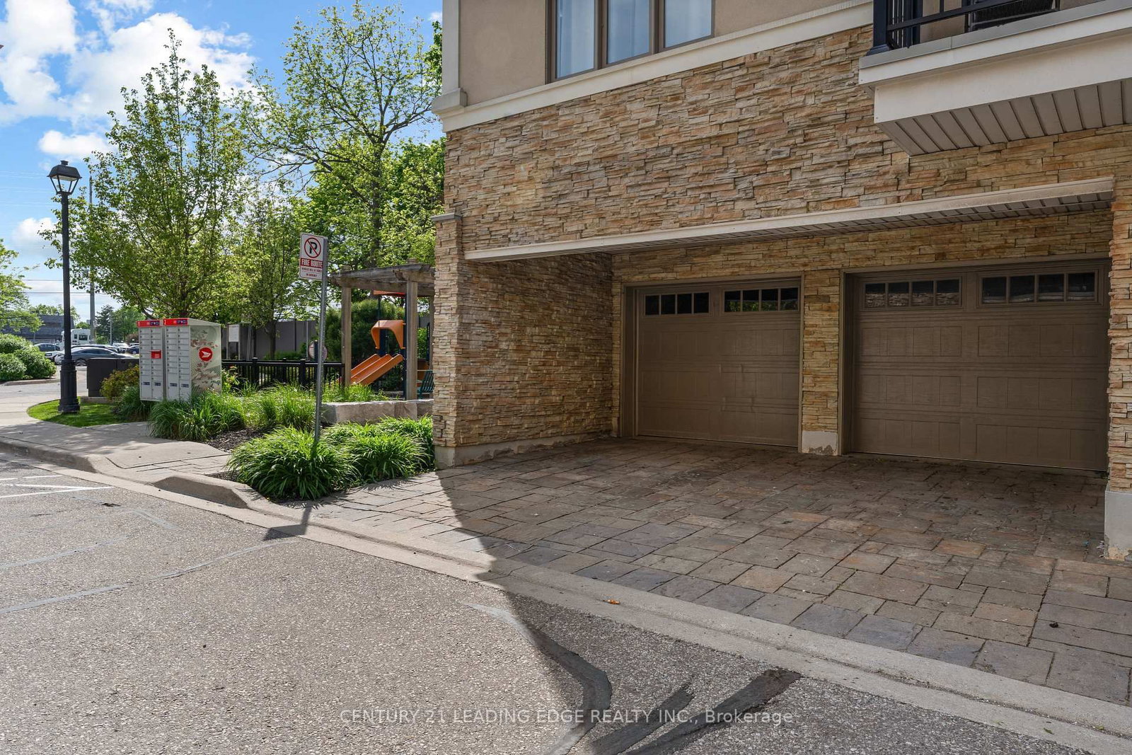 3077 Cawthra Road • #18 • Mississauga, ON photo 4