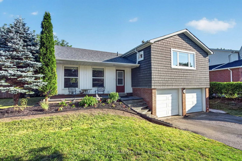 24 Regan Crescent