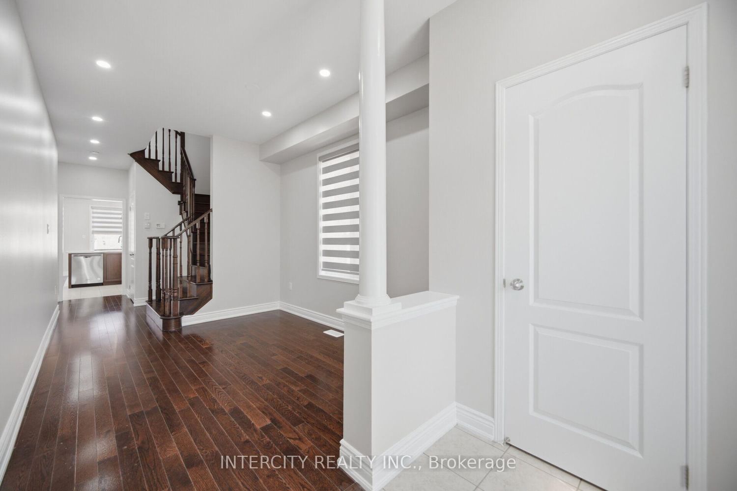 55 Loftsmoor Drive • Brampton, ON photo 8