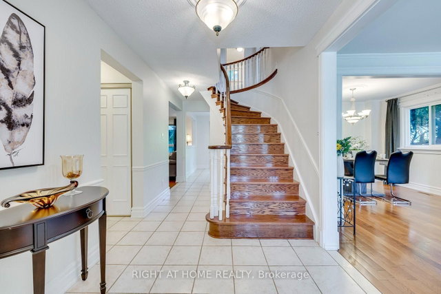 1025 Vanier Drive