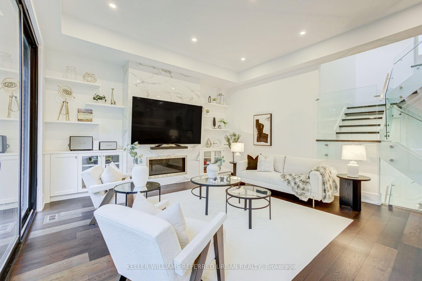 57 Ambleside Avenue • Toronto, ON photo 13