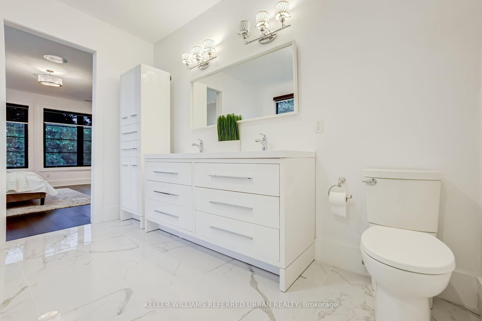 57 Ambleside Avenue • Toronto, ON photo 25
