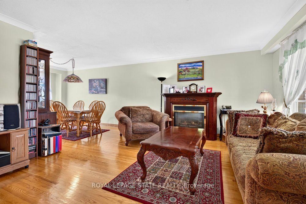 2440 Cyprus Avenue • Burlington, ON photo 12