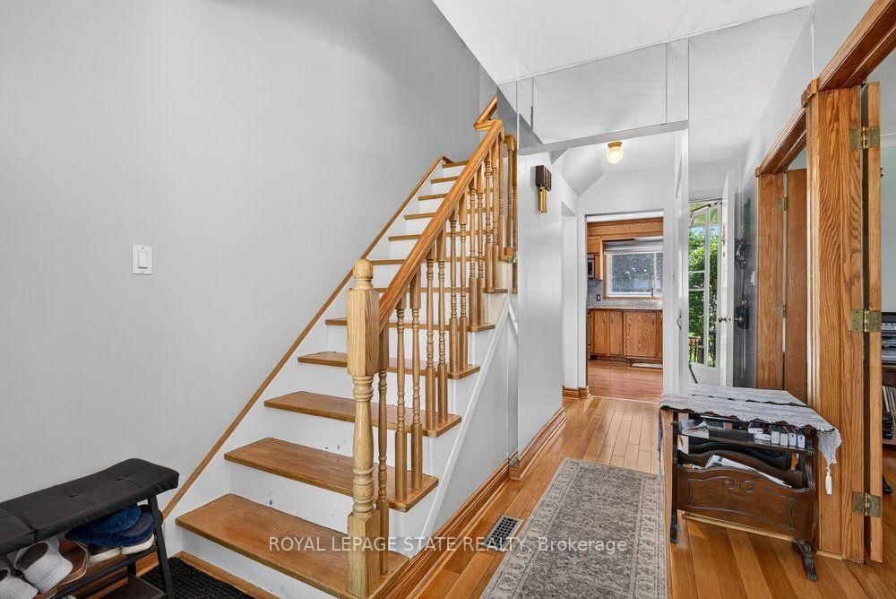 2440 Cyprus Avenue • Burlington, ON photo 19