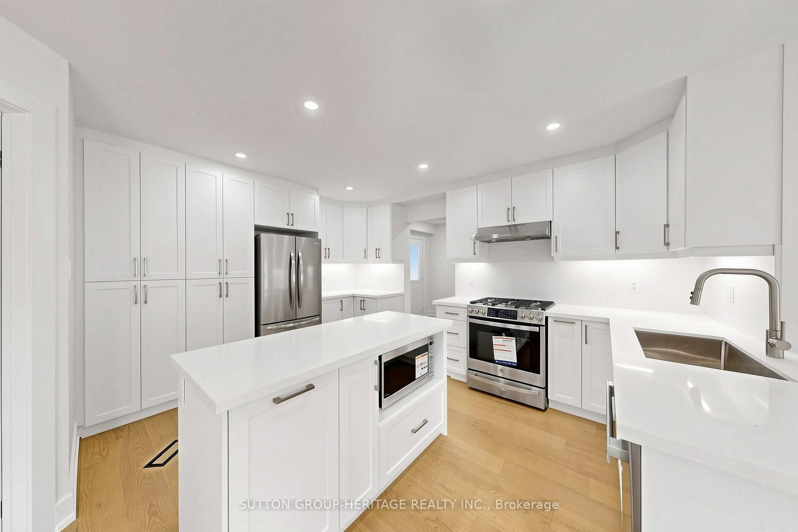 1 Sherwood Street • Orangeville, ON photo 9