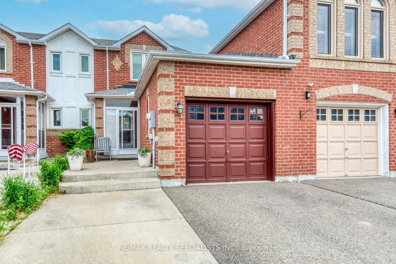 40 Mannel Crescent