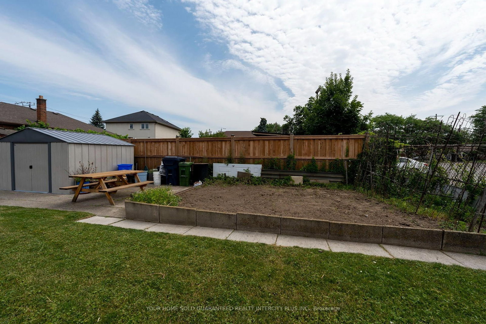 549 Rustic Road • Toronto, ON photo 36