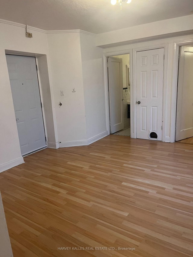31 - 3 Elm Grove Avenue
