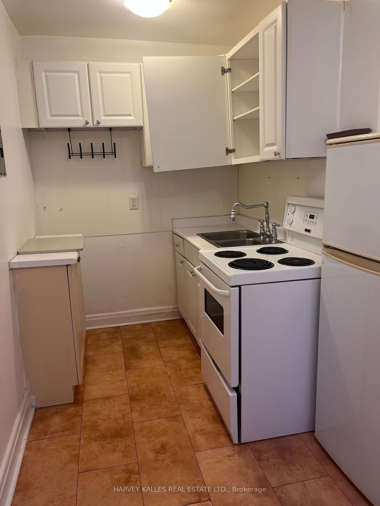 31-3 Elm Grove Avenue, Toronto, ON, photo 4
