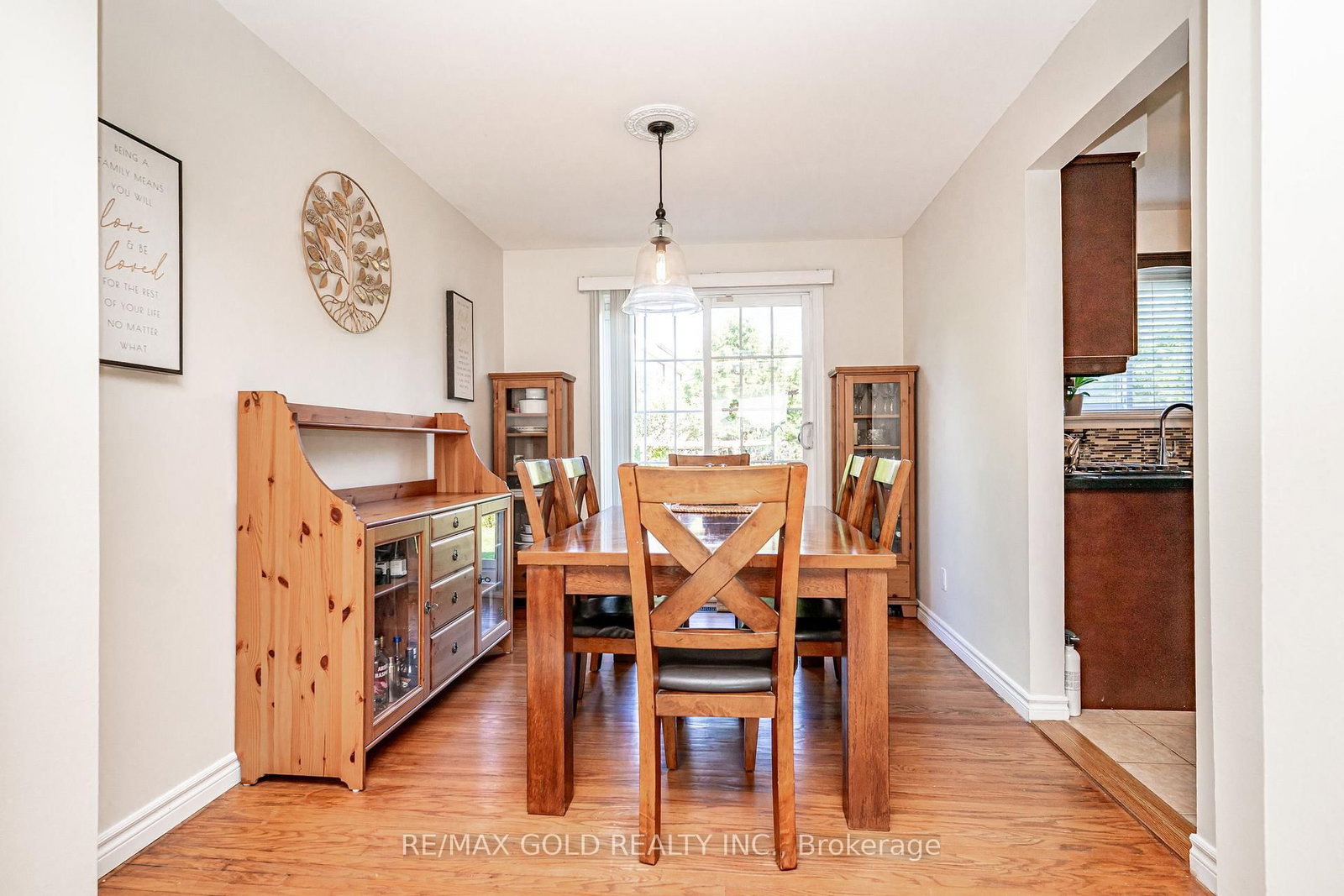 86 Clarence Street • Brampton, ON photo 10