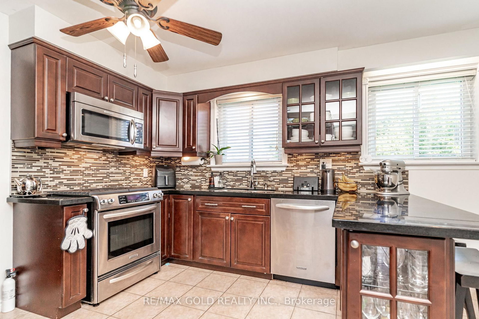 86 Clarence Street • Brampton, ON photo 13