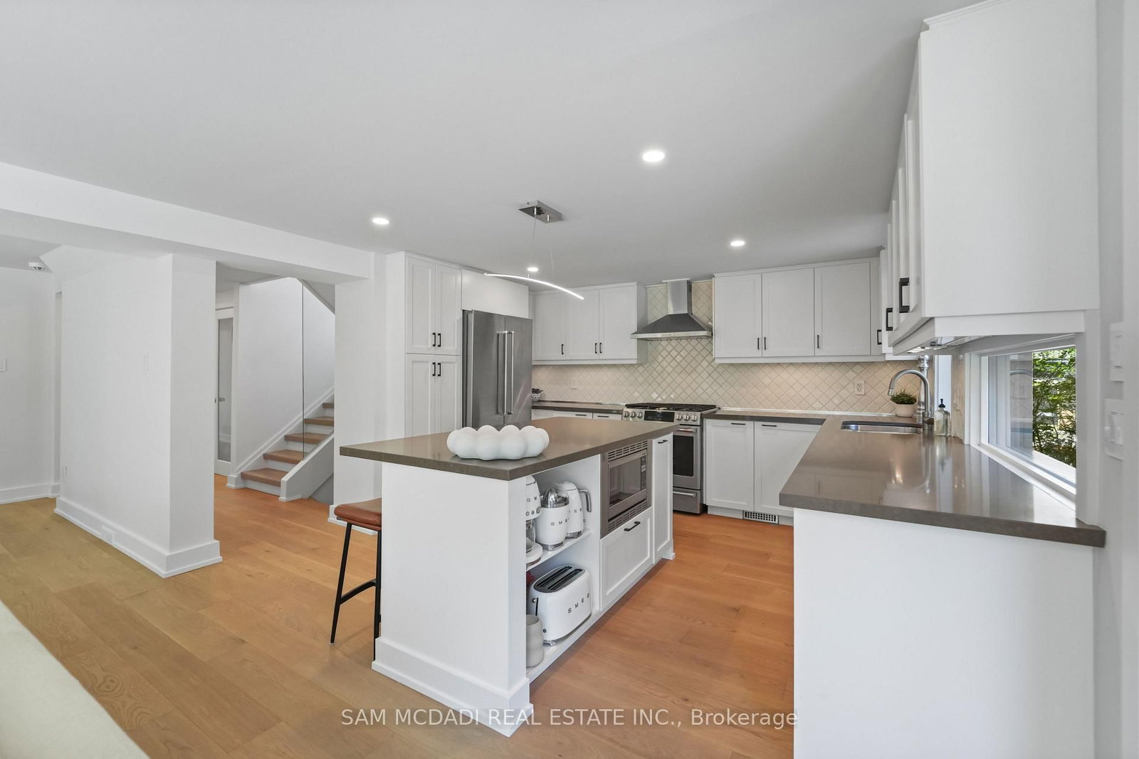 1273 Queen Victoria Avenue • Mississauga, ON photo 17