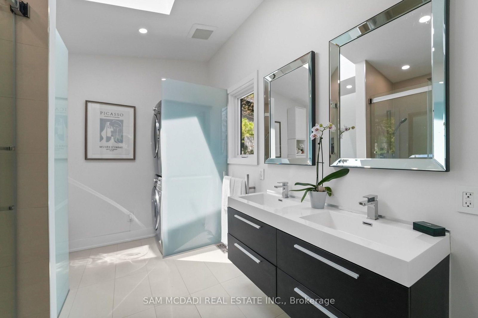 1273 Queen Victoria Avenue • Mississauga, ON photo 21