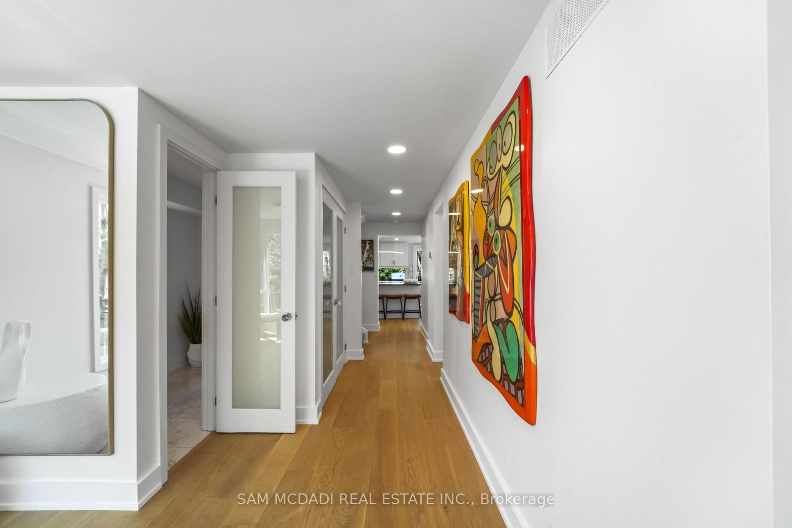 1273 Queen Victoria Avenue • Mississauga, ON photo 4