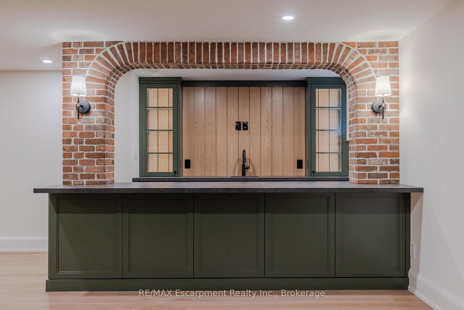 130 Edgecliffe Place • Burlington, ON photo 39
