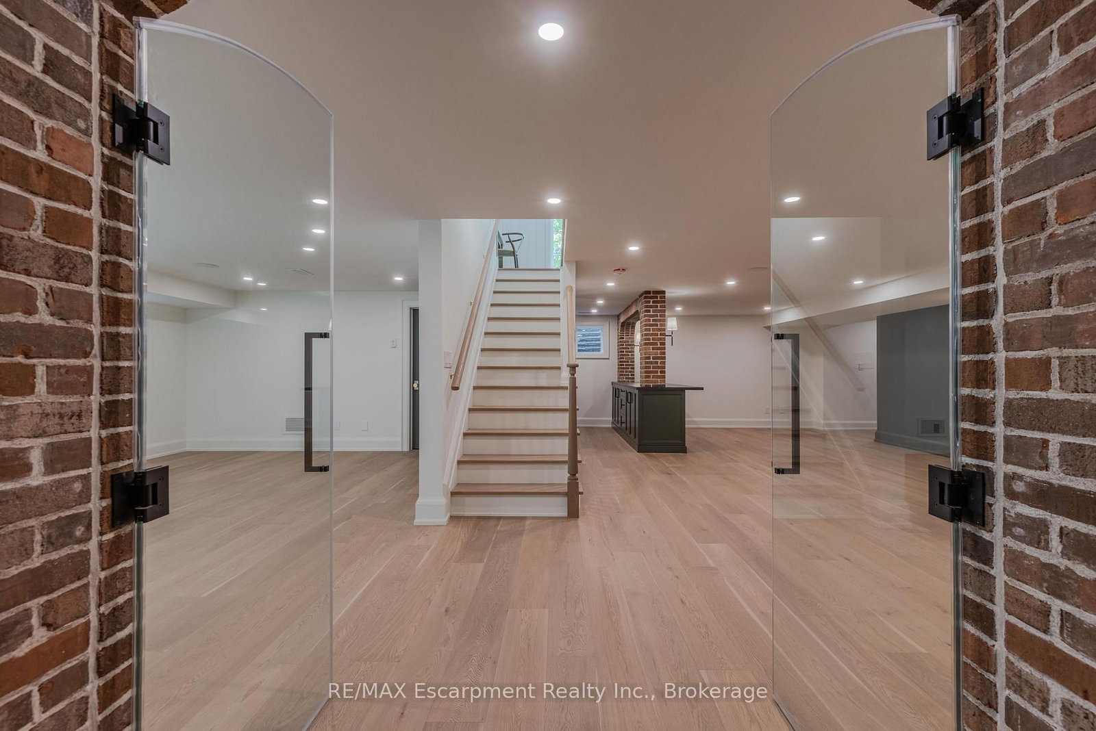 130 Edgecliffe Place • Burlington, ON photo 42