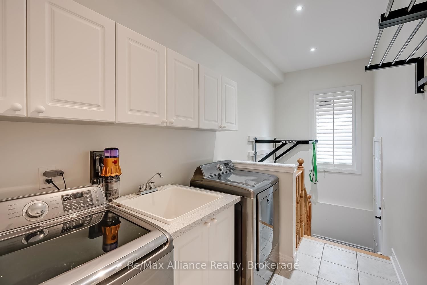 2182 Galloway Drive • Oakville, ON photo 21