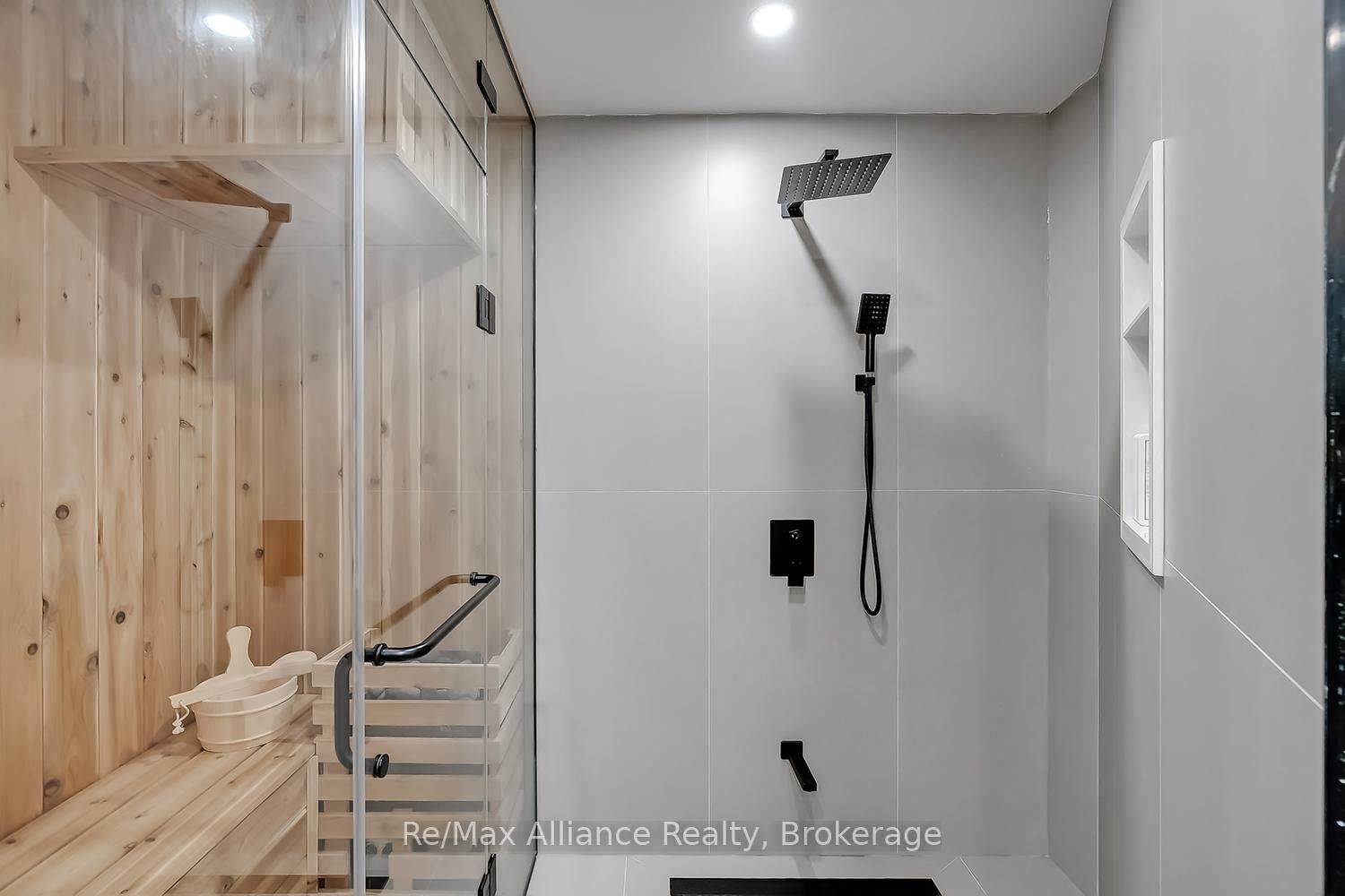 2182 Galloway Drive • Oakville, ON photo 44