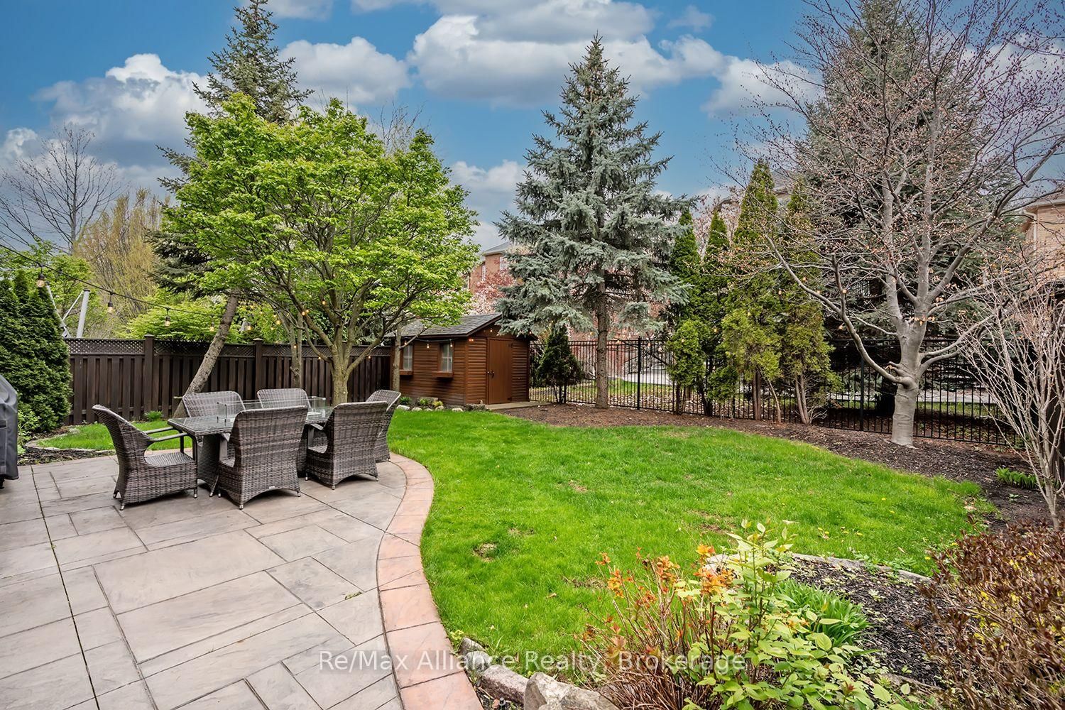 2182 Galloway Drive • Oakville, ON photo 45