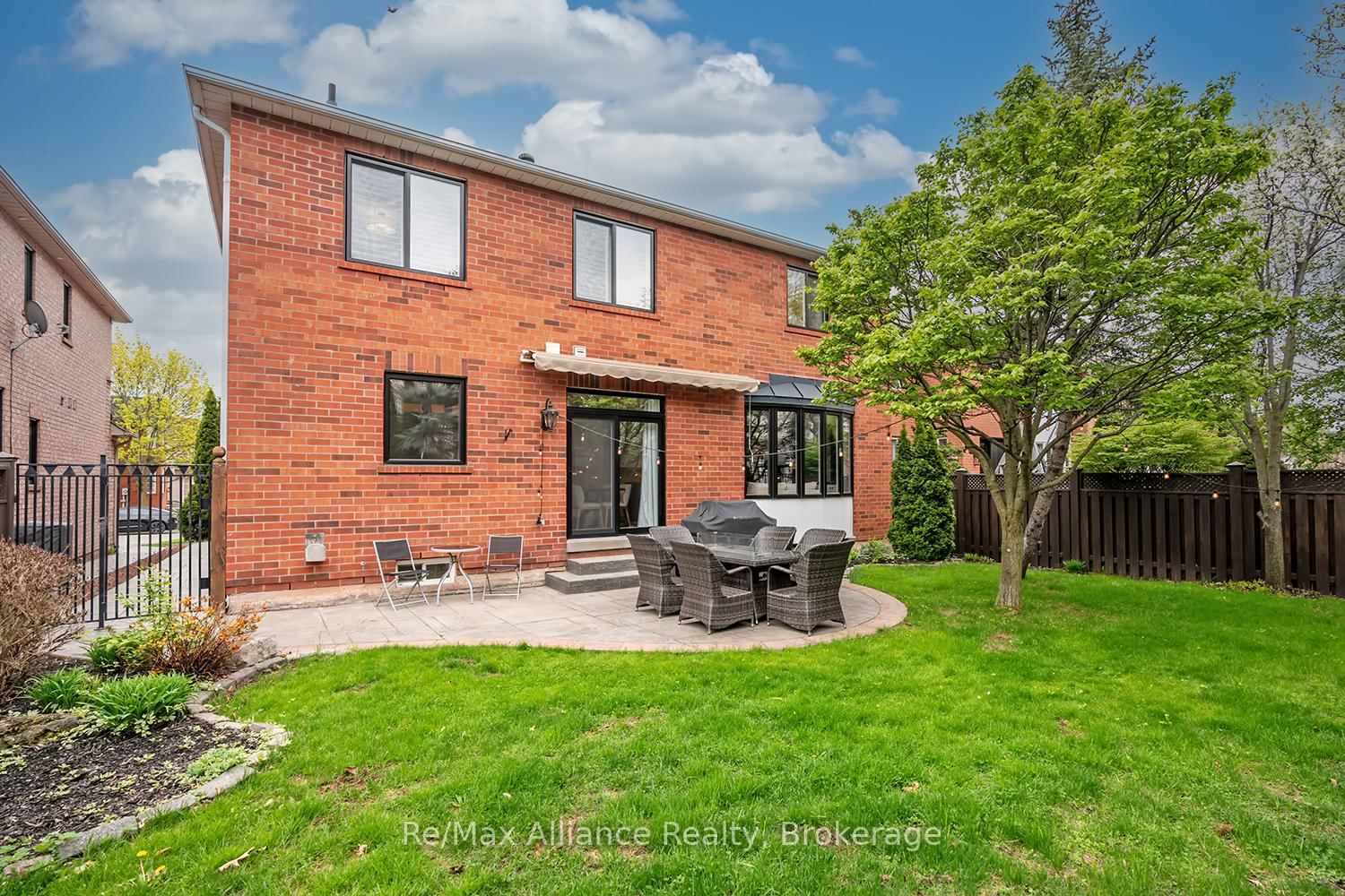 2182 Galloway Drive • Oakville, ON photo 47