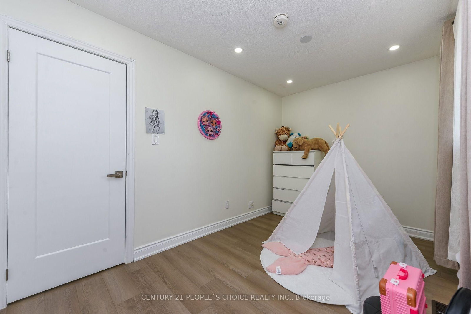 8 Fidelia Crescent • Brampton, ON photo 18