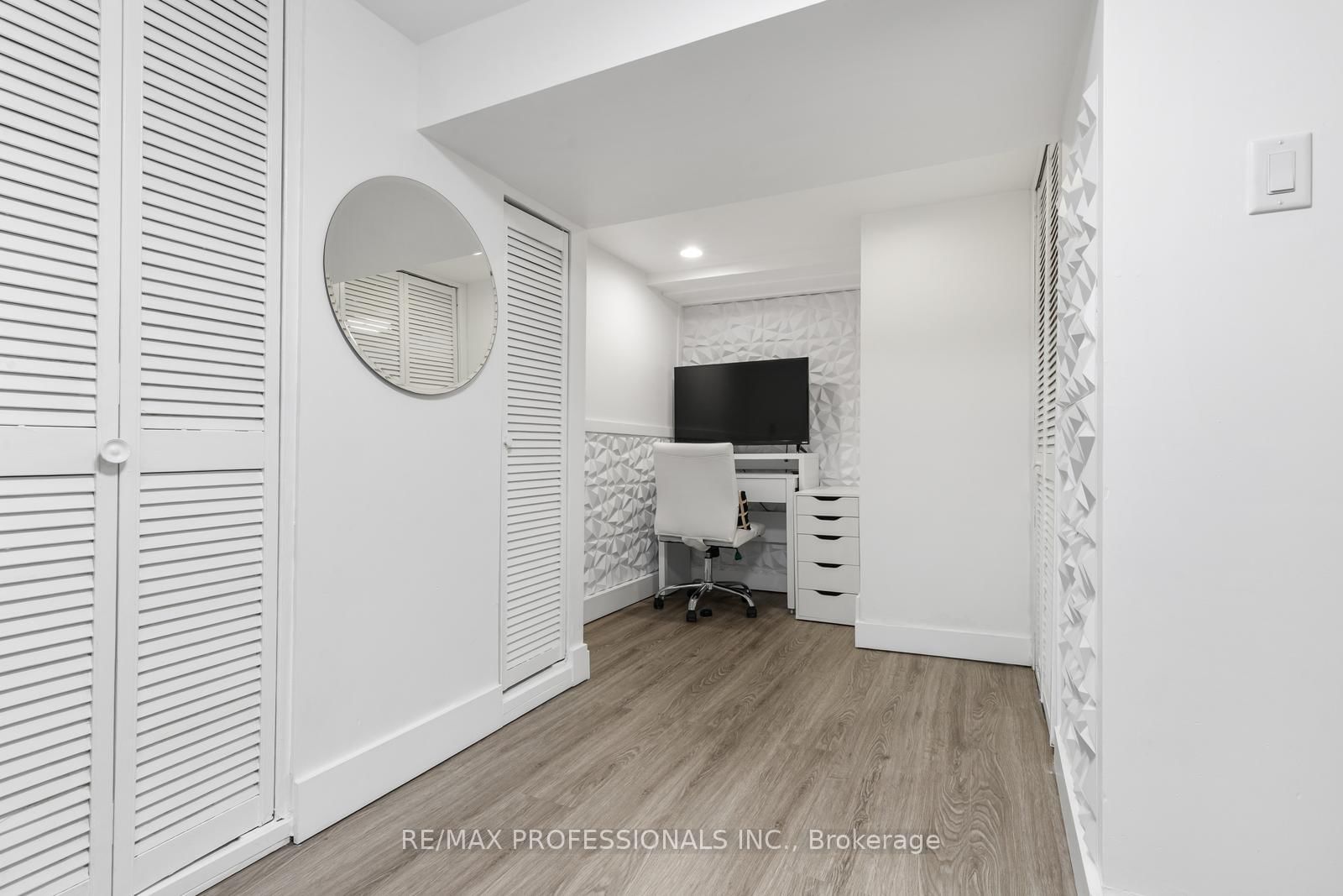 52 Third Street • Toronto, ON photo 33