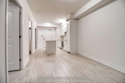 Unit 1503 — 30 Elm Drive W — photo 6