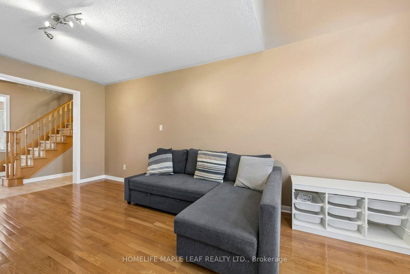 3948 Deepwood Hts photo 5