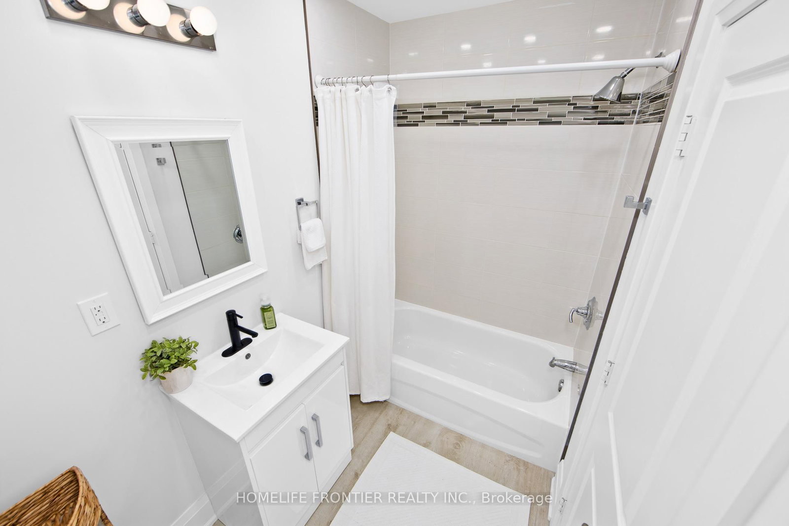 2138 Truscott Drive • Mississauga, ON photo 23