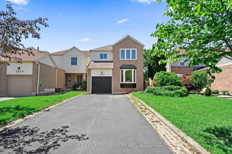 1273 Barberry Green, Oakville, Ontario