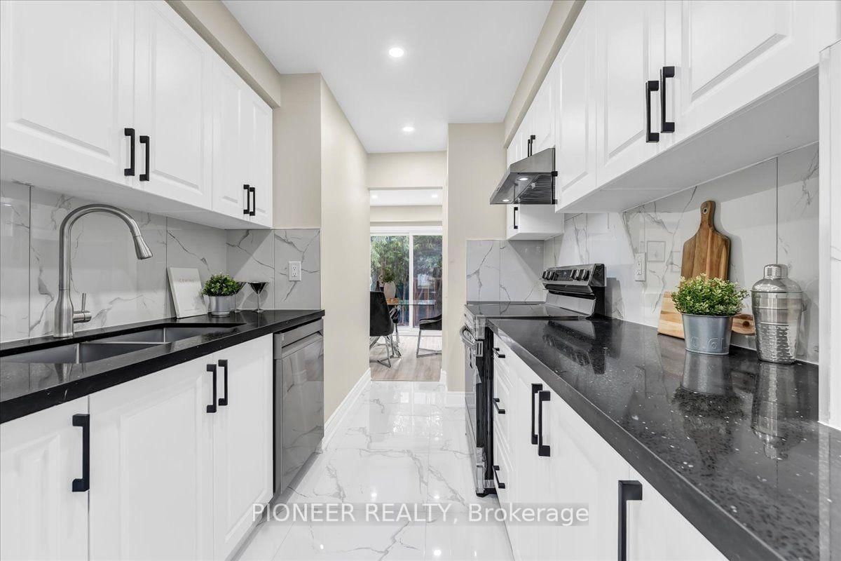 22 Wolverton Crescent • Brampton, ON photo 14