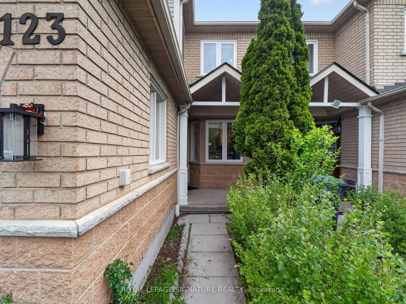 123 - 833 Scollard Court