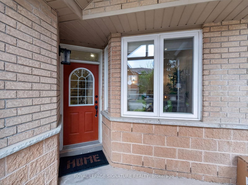 123 - 833 Scollard Court