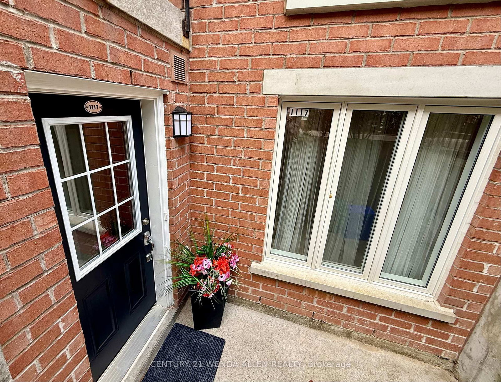 20 Laidlaw Street • #1117 • Toronto, ON photo 18