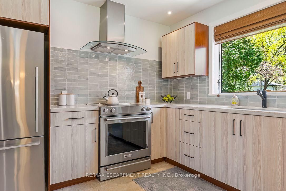 1548 Wembury Road • Mississauga, ON photo 16