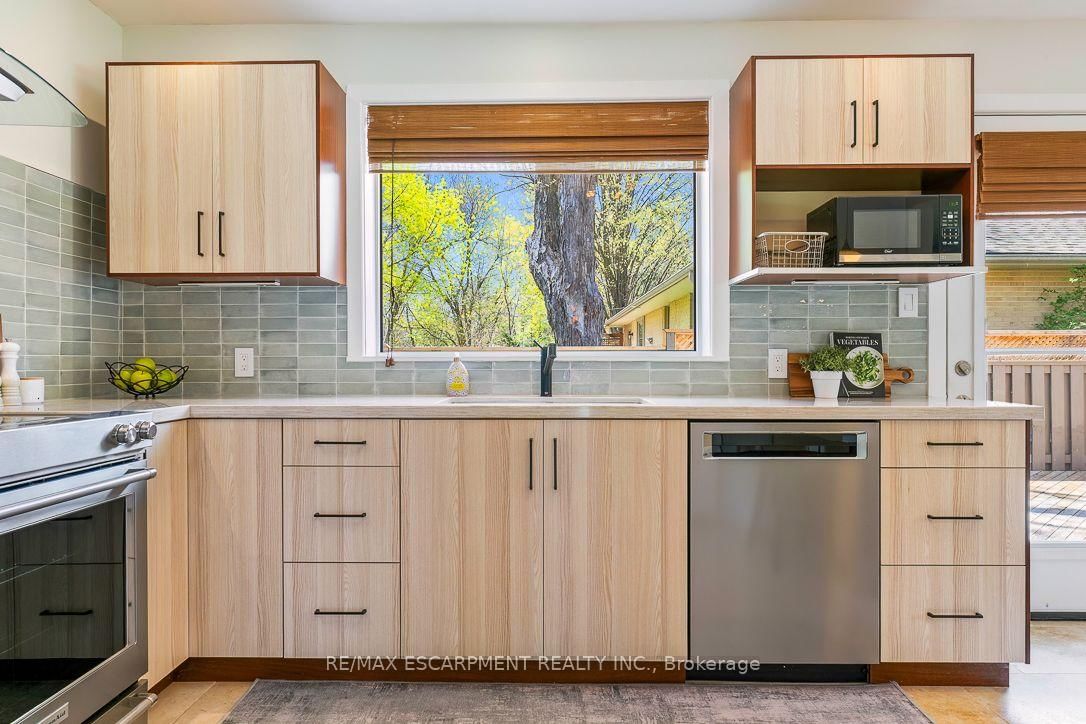 1548 Wembury Road • Mississauga, ON photo 17