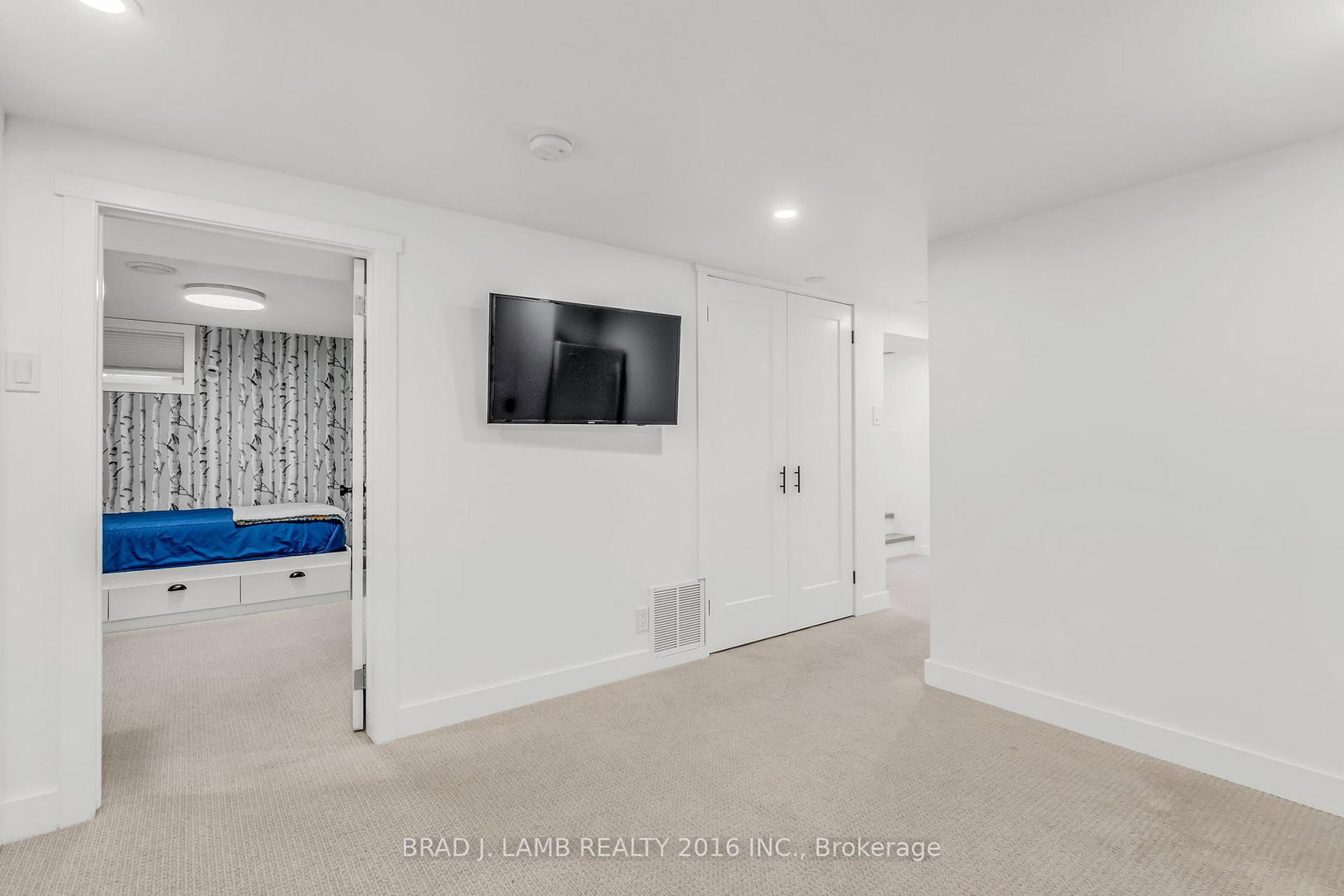 794 The Queensway • Toronto, ON photo 9