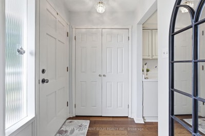 W 283 Parkway Drive — photo 4