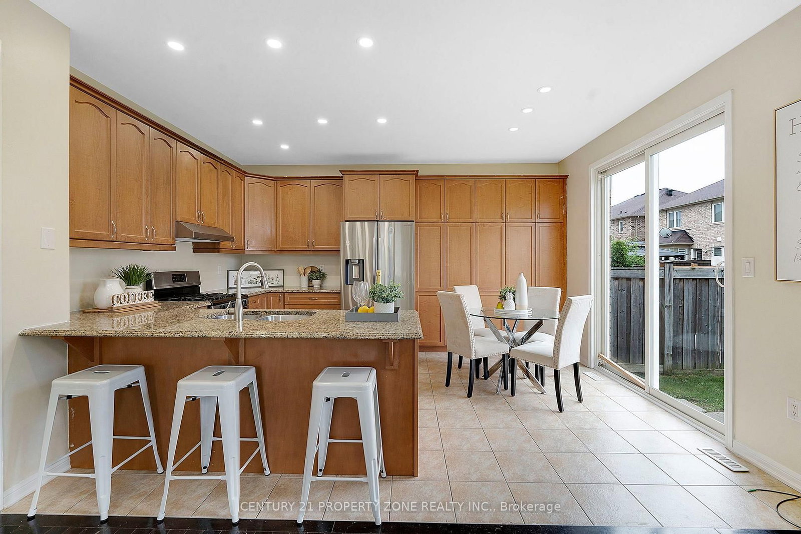 30 Apple Valley Way Drive • Brampton, ON photo 11