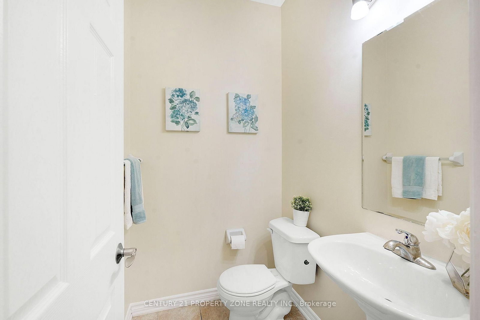 30 Apple Valley Way Drive • Brampton, ON photo 13