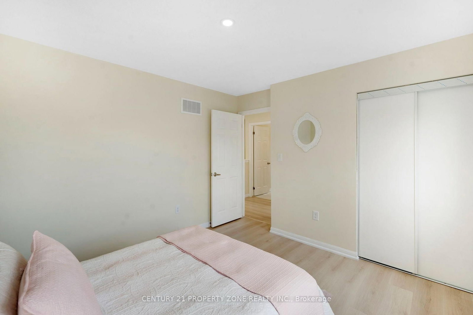 30 Apple Valley Way Drive • Brampton, ON photo 25
