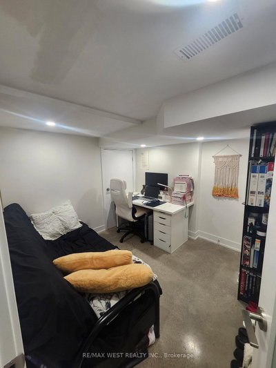 Unit Basement — 967 Dovercourt Road — photo 6