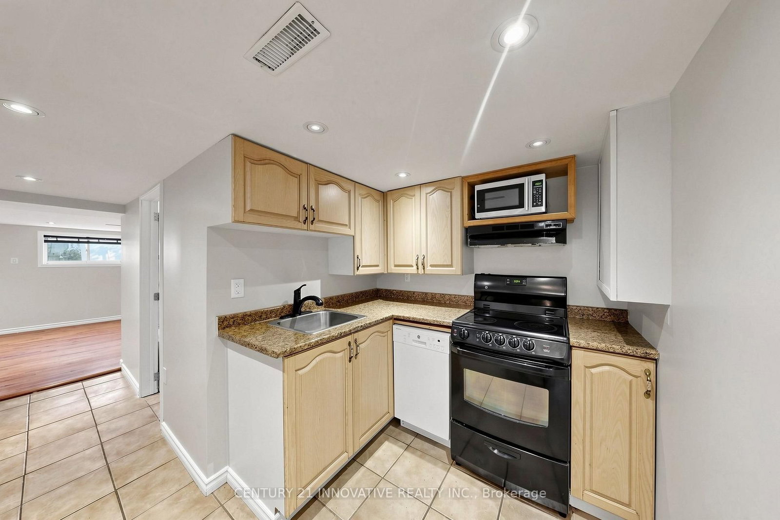 59 Manitoba Street • Toronto, ON photo 21