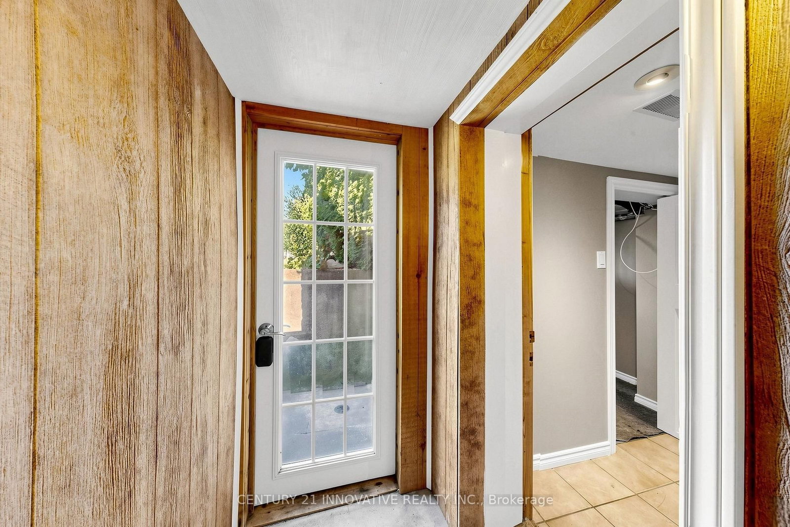 59 Manitoba Street • Toronto, ON photo 32